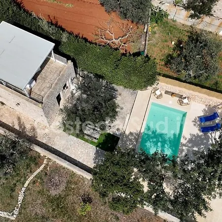 Trullo Pescoluse * مارينا دي بيسكولوس